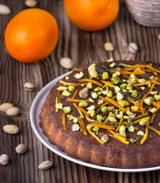 Pie with pistachios — Stock Photo, Image