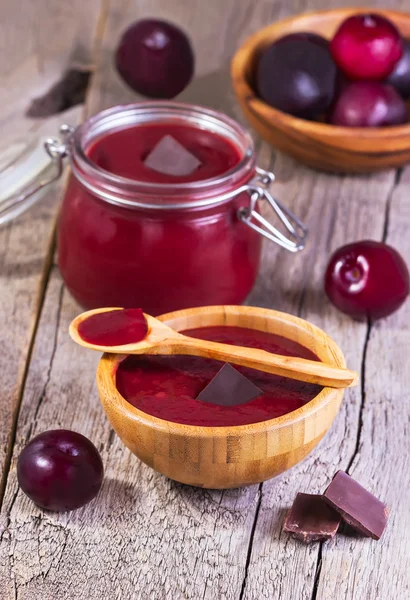 Marmellata con prugne e cioccolato — Foto Stock