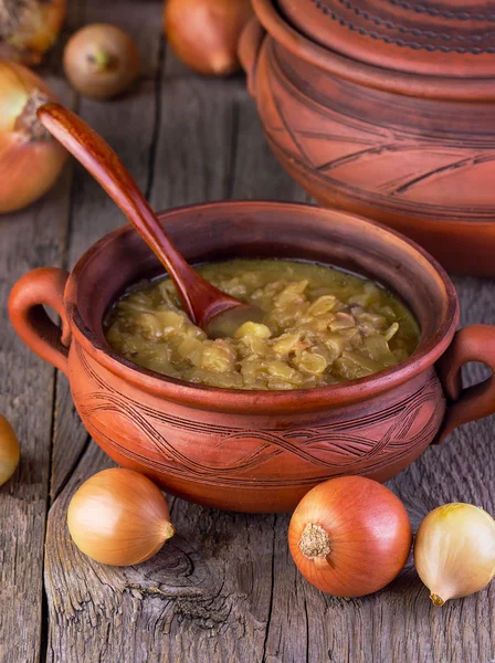 onions soup  in pottery