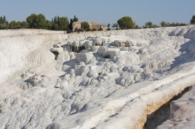 Doğal Traverten havuzları ve terasların, pamuk Kalesi, Pamukkale, Türkiye'de fotoğraf