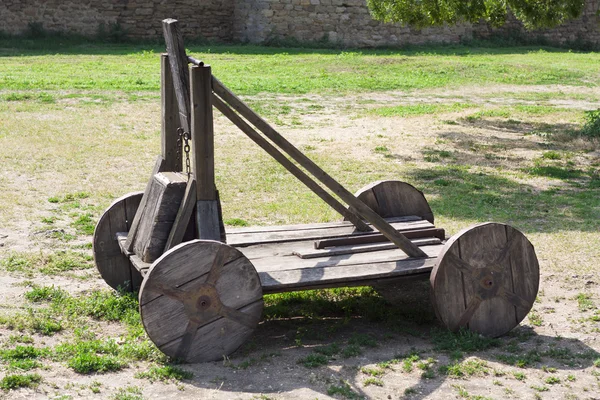 Old wood catapult concept photo — Stock Photo, Image