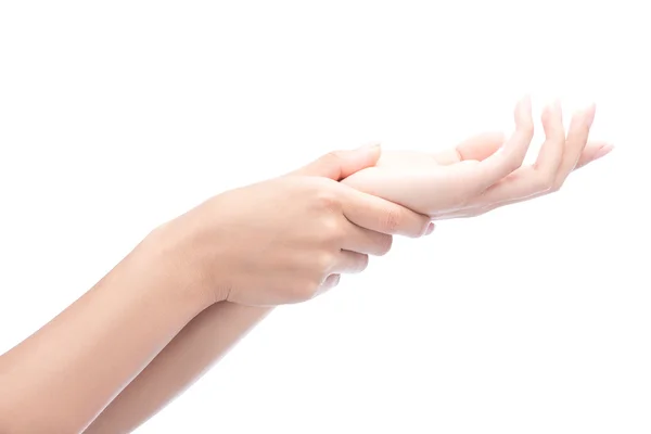 Острая боль в женской ладони, женщина массирует свою болезненную руку . — стоковое фото
