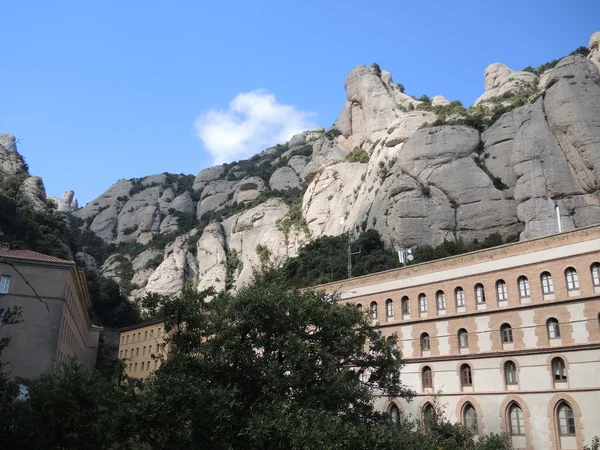 O mosteiro na montanha de Montserrat — Fotografia de Stock