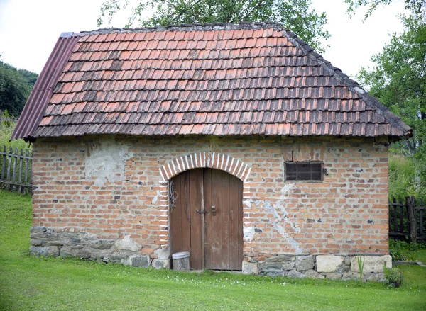 Altes Dorfhaus — Stockfoto