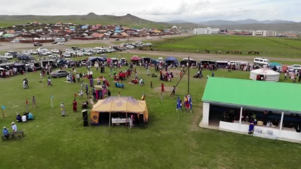 Zatłoczeni Zbierają Się Tradycyjnym Narodowym Festiwalu Naadam Mongolii Mongolia Mongolski — Wideo stockowe