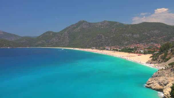 White Sandy Turquoise Tropical Coast Beach Malediwy Jasnoniebieski Tropikalne Wakacje — Wideo stockowe