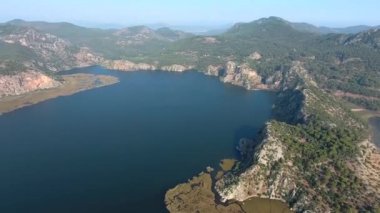 Delta, Bataklık, Bataklık, Göl ve Morass Ovası. arka plan, manzara, manzara, doğa aydınlığı, dalyan ortaca dağı sade mugla hindisi çamı, kayın, bitki örtüsü, bitki örtüsü, tropikal bataklık bataklık 4K