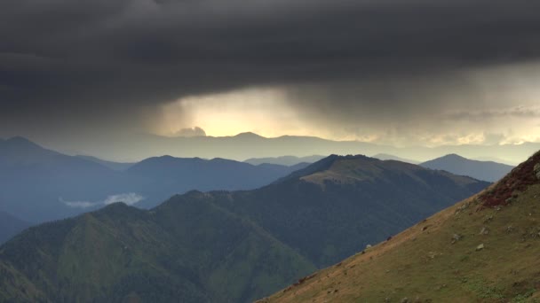 Annäherung Gewitterwolken Regen Ist Flüssiges Wasser Form Von Tröpfchen Die — Stockvideo