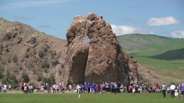 Símbolo Ceremonia Religiosa Turística Taikhar Chuluu Arkhangai Mongolia Antiguos Megalitos — Vídeos de Stock