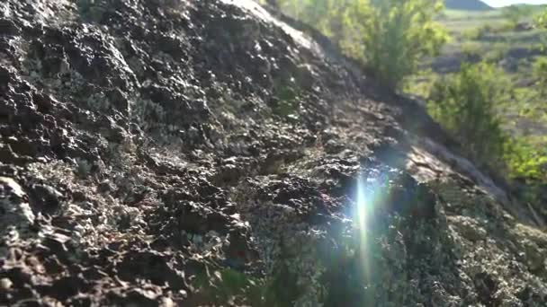Solidifié Lava Igneous Rock Basalt Spongy Structure Poreux Concassé Brisé — Video