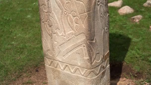 Inscription Obelisk Menhir Old Ancient Dobes Deer Stone Megalith Carved — Stock video