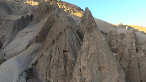 Hoodoos Tündér Kémények Üledékes Vulkanikus Kőzetképződés Erodált Kővölgyben Homokkő Hoodoo — Stock videók