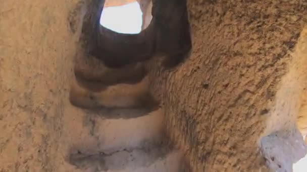 Казкові Димоходи Hoodoos Печерний Будинок Історичний Монастир Очима Мандрівного Туриста — стокове відео