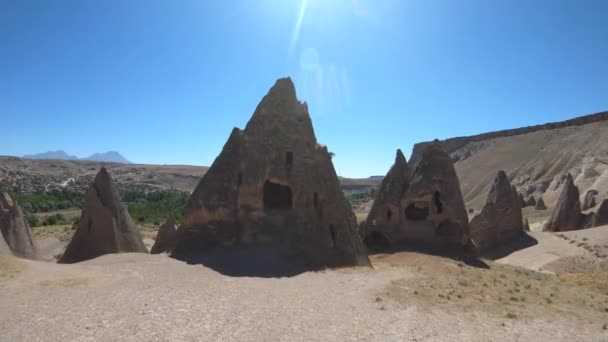 Peri Bacaları Mağara Evleri Tarihi Manastırlar Seyahat Eden Turistlerin Gözlerinden — Stok video