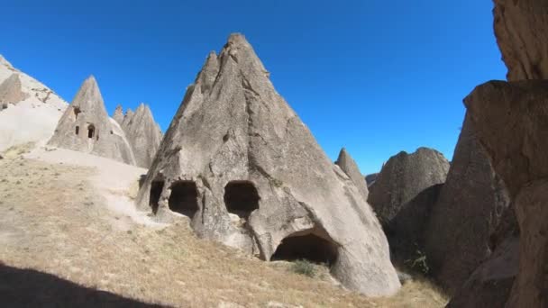 Fadas Chaminés Hoodoos Caverna Casa Mosteiro Histórico Através Dos Olhos — Vídeo de Stock