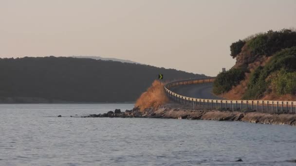 Curva Enrolamento Estrada Asfalto Pelo Mar Way Promontório Rodovia Promontório — Vídeo de Stock