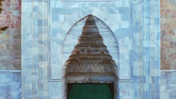 Vista Aérea Gran Mezquita Histórica Bursa Con Drón Minarete Masjid — Vídeos de Stock