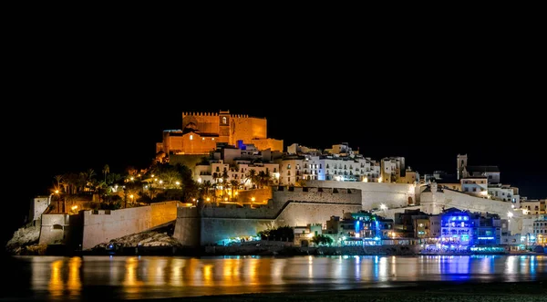 Ciudad Costa Mediterránea Llamada Peiscola Una Noche Verano —  Fotos de Stock