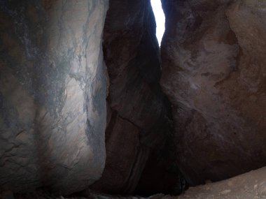 Huesca ilinin Nueno köyünün çevresinde yer alan San Julian geçitleri