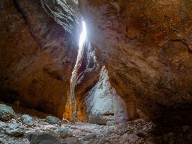 Huesca ilinin Nueno köyünün çevresinde yer alan San Julian geçitleri