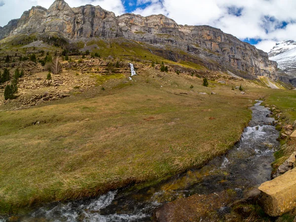 Wandelen Door Het Nationale Park Van Ordesa Verloren Berg — Stockfoto