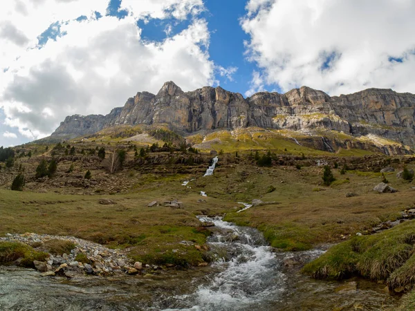 Cirus Soaso Located National Park Ordesa Lost Mountain Ponytail Located — стоковое фото