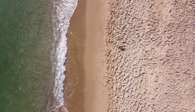Güzel sahil, deniz kıyısı, kumsal kumsalı, beyaz kumlu plajlar, deniz kıyısı.