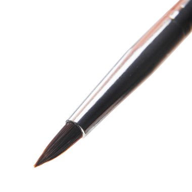 Tırnak fırçası izolasyonu yakın plan. Ayrıntılı fırça kılları makrosu