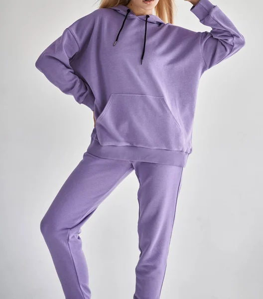 Fit Girl Wears Lavender Sport Suit Isolated Studio Shot Woman — Stock Photo, Image