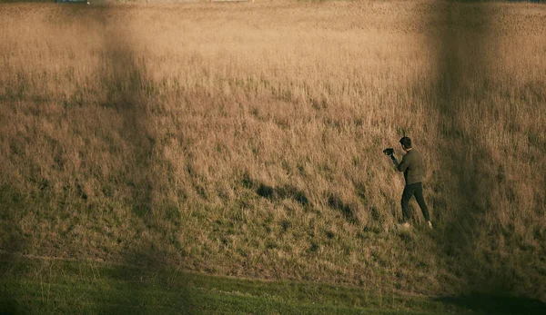 Filmmaker Shooting Video Open Field Using His Camera Stabilizer Run — Stock Photo, Image