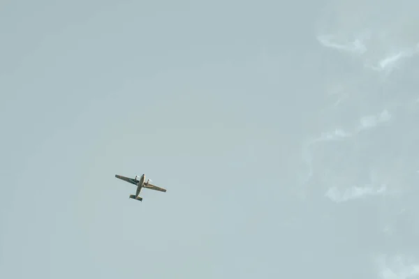 Petit Avion Dans Ciel Concept Voyage Vacances Été — Photo