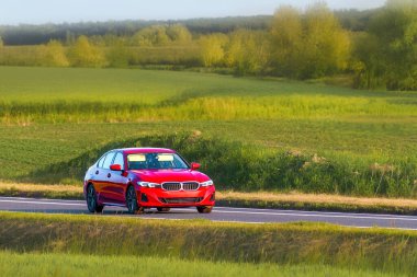 İş seyahatleri için modern premium otomobil