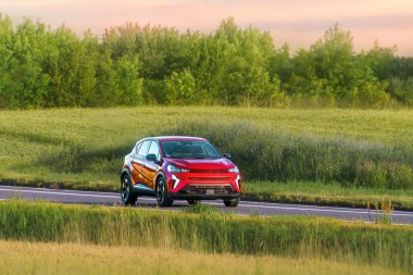 Sürdürülebilir yolculukta ekolojik yenilik konsept araba