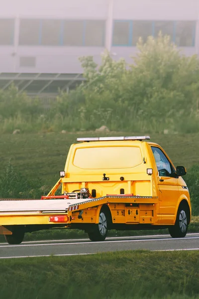 Kırsal çevrede düz kontak çekici