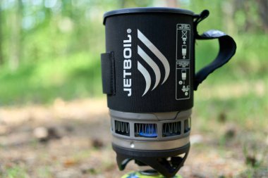 19.09.2025 Polonya, Avrupa 'da kaynayan kamp sobasıyla yürüyüş gezisi.