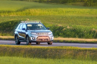 Rahat ve güvenli olması için tasarlanmış pratik aile cipi.