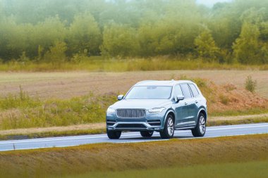 Lüks motorlu araç koruma ve konfor için üretildi