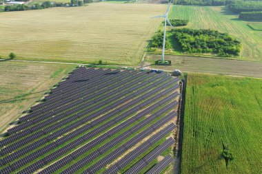 Güneş ve rüzgardan sürdürülebilir elektrik üretimi