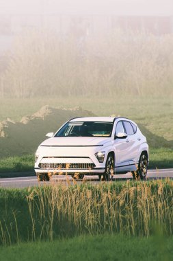 Kırsal otoyolda sıfır emisyon aracı