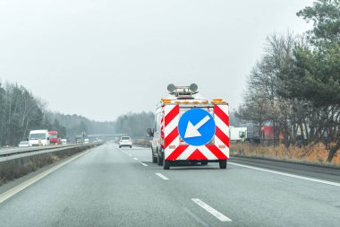 Otobanda yol bakım aracı