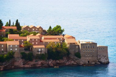 Seçkin tatil beldesi Sveti Stefan Montenegro