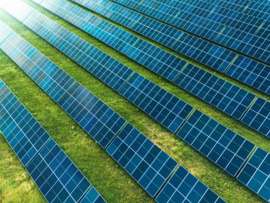 Sürdürülebilir kalkınma ve çevresel korunmayı destekleyen solarpaneller