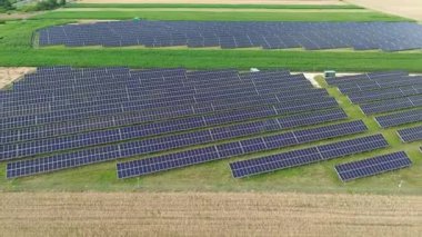 Sanayi bilgisayar büyümesini destekleyen güneş enerjisi santrali