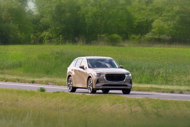 Günlük yolculuk için rahat bir geçiş aracı.