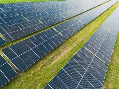 Sanayi bilgisayar büyümesini destekleyen güneş enerjisi santrali