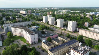 Yazın duvar resimli binalar