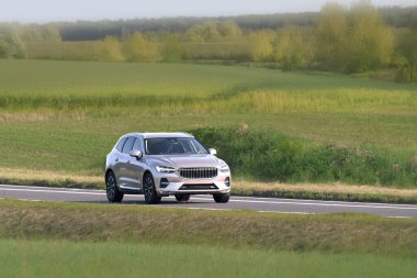 Açık yolda otomatik seyir hızı