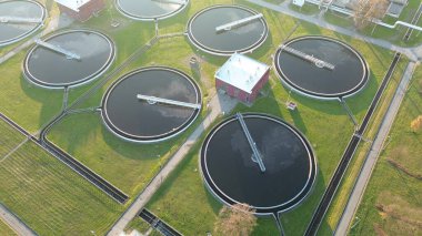 Kırsal alandaki atık su yönetim tesisini gözden geçirin