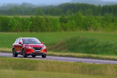 Ülke gezisinde güçlü kompakt geçiş arabası