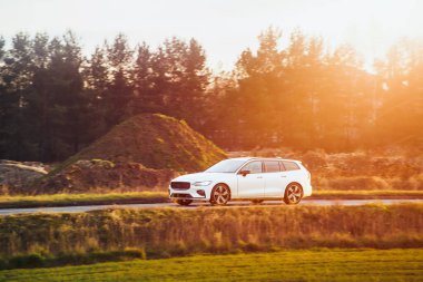 Temiz enerji aracı ülke içi sürüş